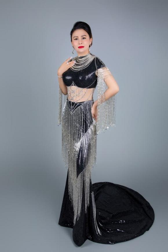 Hoa hậu Lý Kim Ngân, NTK Tommy Nguyễn