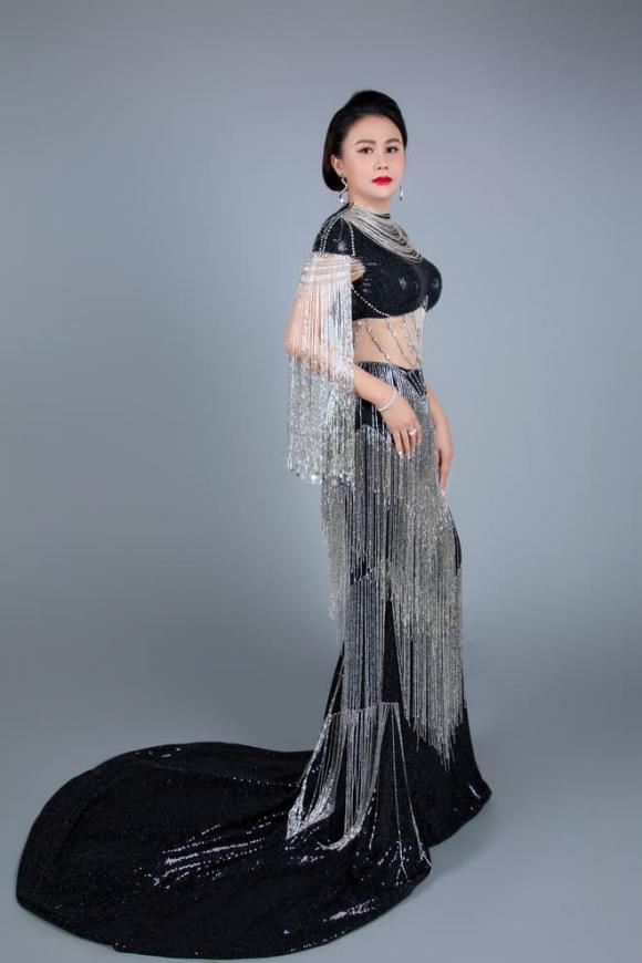 Hoa hậu Lý Kim Ngân, NTK Tommy Nguyễn