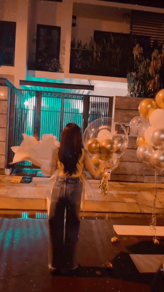 ca sĩ Minh Hằng, sao Việt, ca sĩ Hoàng Thùy Linh