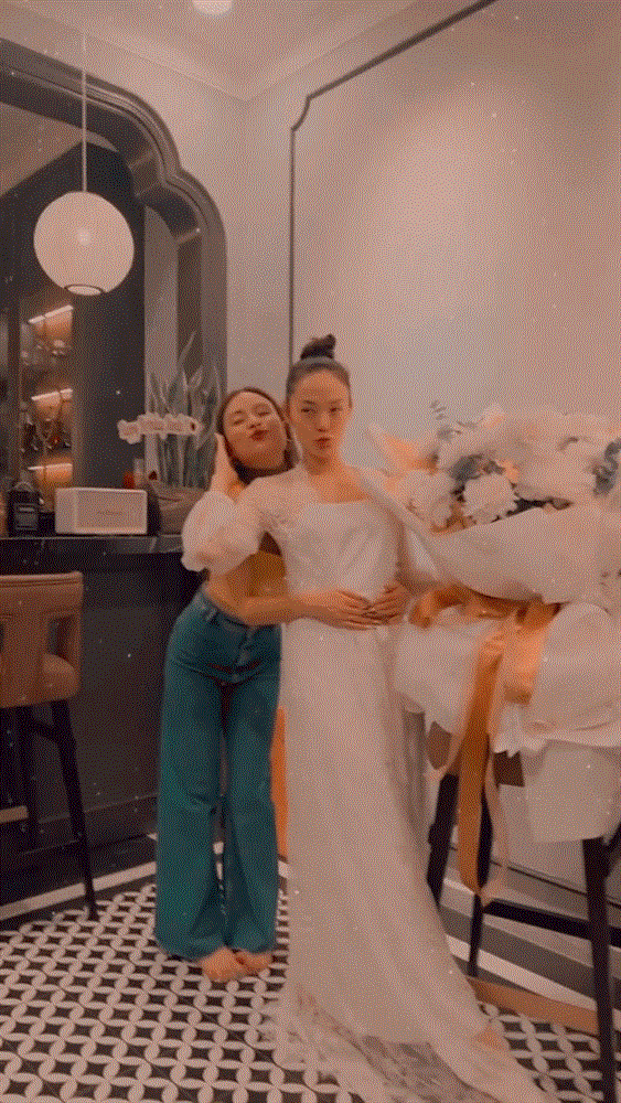 ca sĩ Minh Hằng, sao Việt, ca sĩ Hoàng Thùy Linh