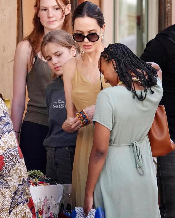 pax thiên, angelina jolie, sao hollywood 