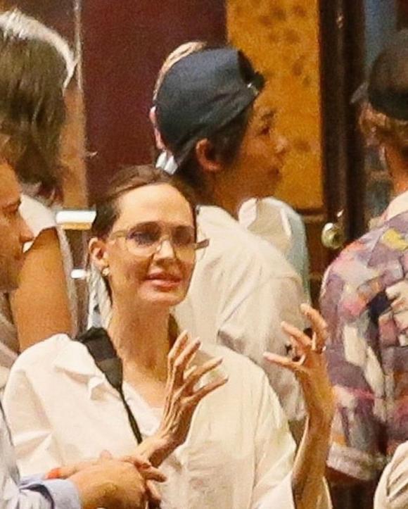 pax thiên, angelina jolie, sao hollywood 
