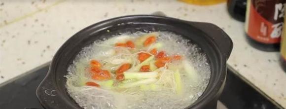 củ hành, rễ hành lá, mẹo hay, chống cảm lạnh