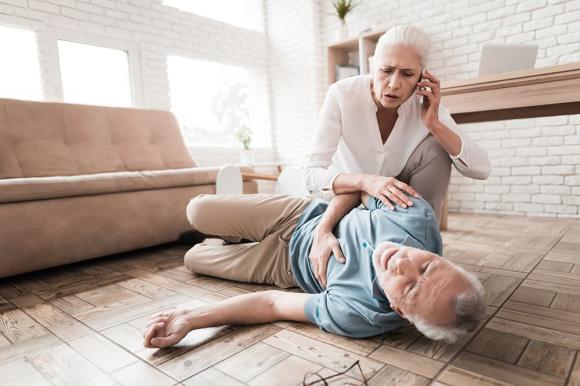 đột quỵ, người đột quỵ, sơ cứu người đột quỵ, sức khỏe 