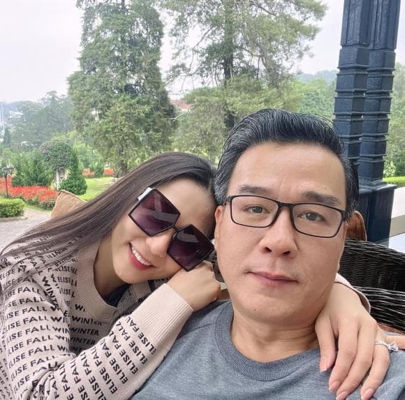 Vua cá koi,hà thanh xuân,sao việt