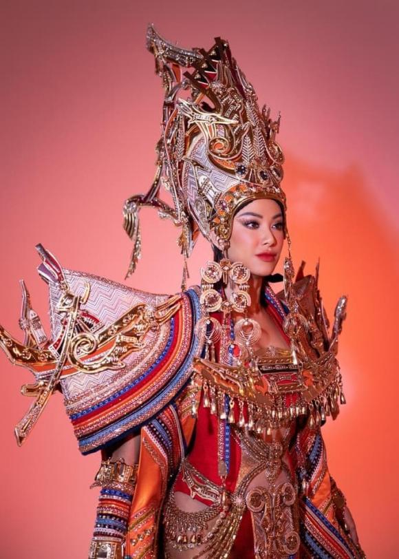 á hậu kim duyên, quốc phục của kim duyên, sao việt