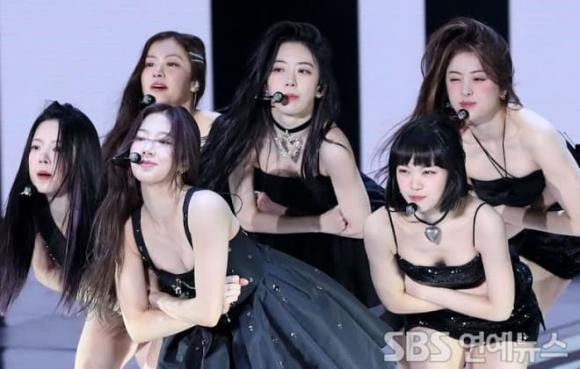 sao K-Pop, trang phục gây tranh cãi Hàn quốc, sao nữ ăn mặc không phù hợp độ tuổi