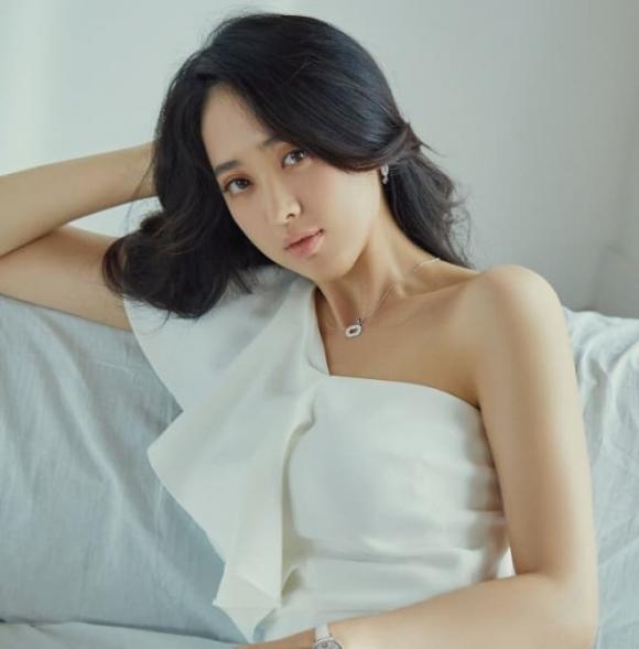 sao Hàn quốc, Gong Seung Yeon & Jung Yoo Mi, Sung Yu Ri, Lee Na Young, Lee Jung Jin và Rain (Jung Ji Hoon), Kim Min Jung, Kim Woo Bin và Go Soo