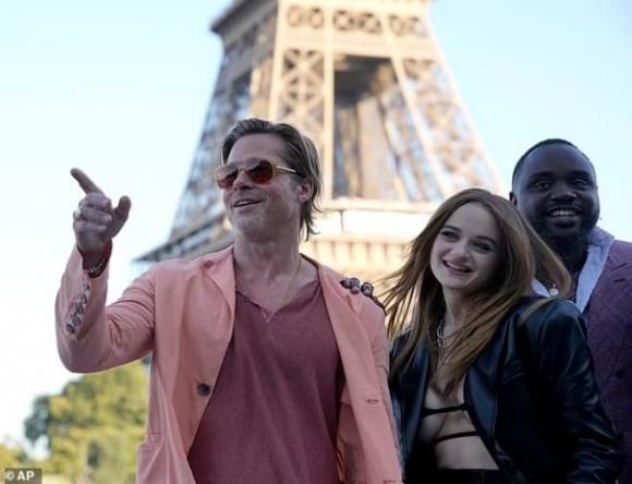 Joey King, bộ phim Bullet Train, Paris, ăn mặc phản cảm, sao Hollywood
