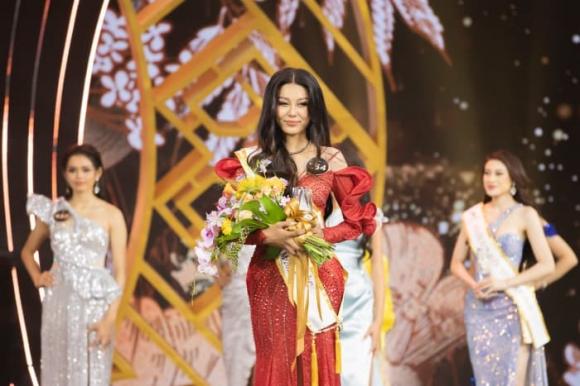 Hoa hậu các Dân tộc Việt Nam, sao Việt, hoa hậu Nông Thúy Hằng, sao Việt