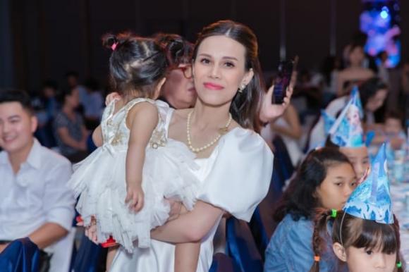 ca sĩ Thanh Thảo, em gái ca sĩ Thanh Thảo, sao Việt