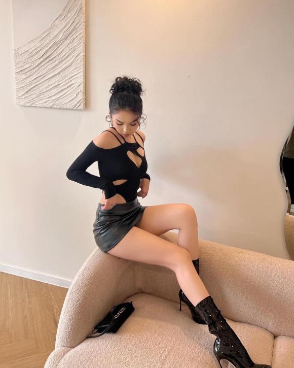 Ngọc Trinh, Ngọc Trinh tắm bồn, sao việt  
