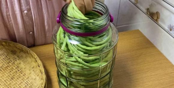 muối chua, đậu muối chua, đỗ muối chua, đậu que, đậu đũa