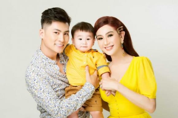 ca sĩ Lâm Khánh Chi, sao Việt