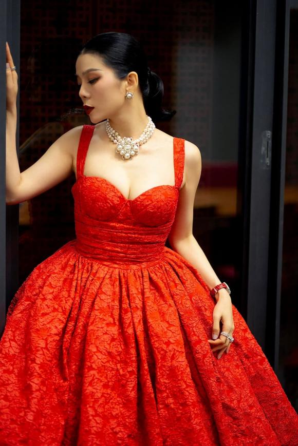 Lệ Quyên, ca sĩ Lệ Quyên, nữ ca sĩ Lệ Quyên, sao Việt