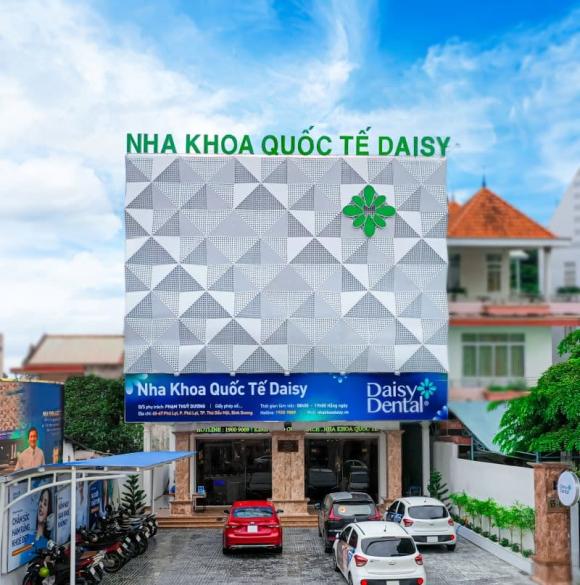 răng sứ thẩm mỹ, Nha khoa Quốc tế DAISY, bọc răng sứ