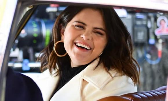 Selena Gomez, Selena Gomez gửi lời cảm ơn đến người hâm mộ, nữ ca sĩ kiêm diễn viên gặp vấn đề tâm lý, sao Hollywood