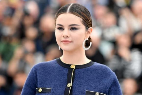 Selena Gomez, Selena Gomez gửi lời cảm ơn đến người hâm mộ, nữ ca sĩ kiêm diễn viên gặp vấn đề tâm lý, sao Hollywood