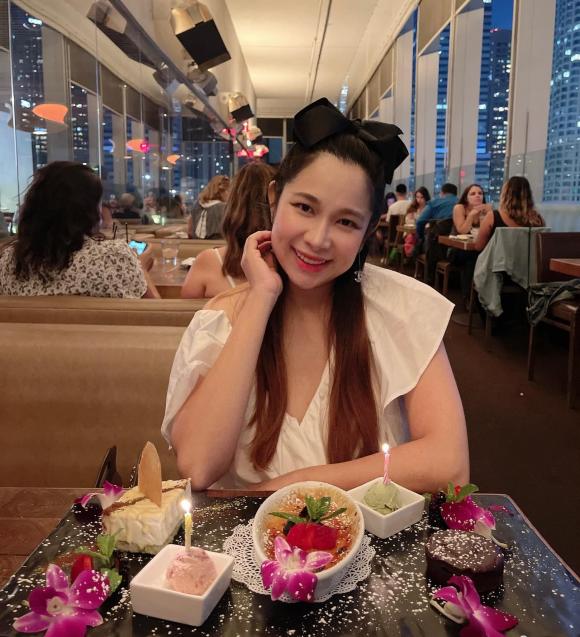 Ca sĩ duy uyên,duy uyên mắt ngọc,sao việt