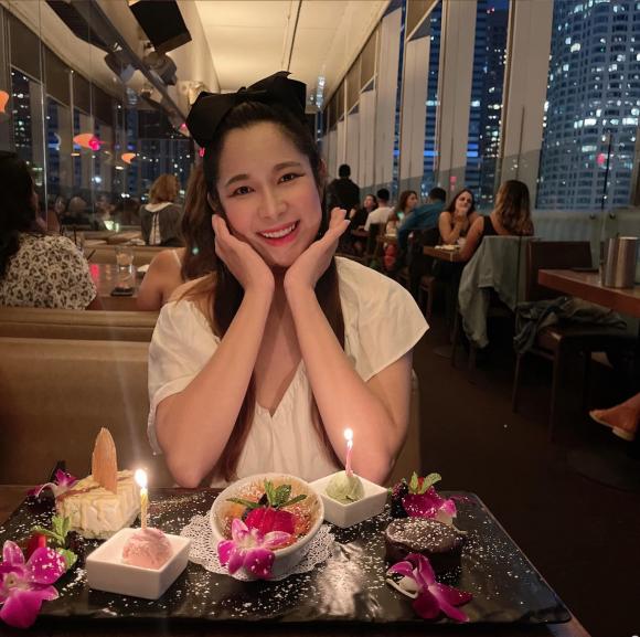 Ca sĩ duy uyên,duy uyên mắt ngọc,sao việt