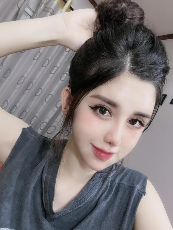 Huy Cung, vợ cũ Huy Cung, hot girl trường báo, Hot girl Mỹ Linh