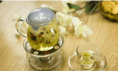 trà hoa cúc, táo gai, nước uống thanh nhiệt