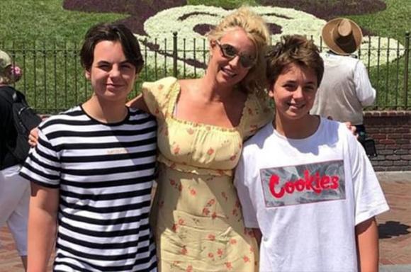 Britney Spears, Kevin Federline, luật sư cúa Britney Spears “dằn mặt” Kevin Federline, sao Holyywood