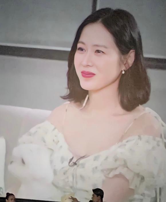 son ye jin, thời trang của son ye jin, bà bầu, sao hàn 