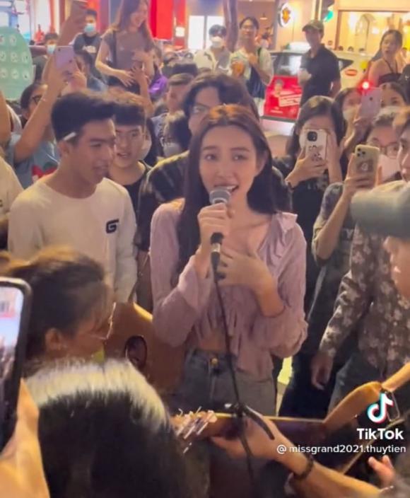 thùy tiên, sao việt, hoa hậu thùy tiên, miss grand thùy tiên 