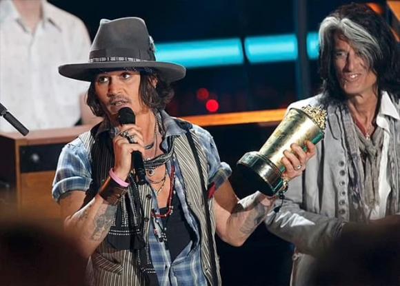 Johnny Depp, Johnny Depp có thể trở lại MTV Video Music Awards sau đơn kiện của vợ cũ? sao Hollywood