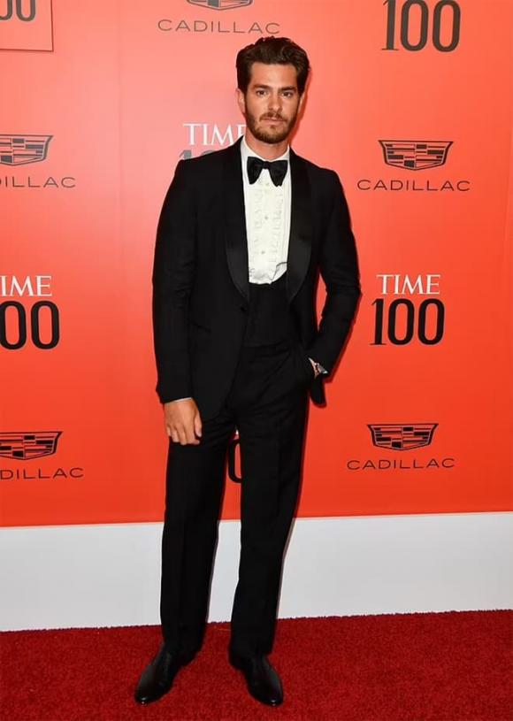 Andrew Garfield, Andrew Garfield hành hạ mình, Andrew Garfield bỏ đói, kiêng tình dục để đóng tròn vai diễn linh mục, sao Hollywood