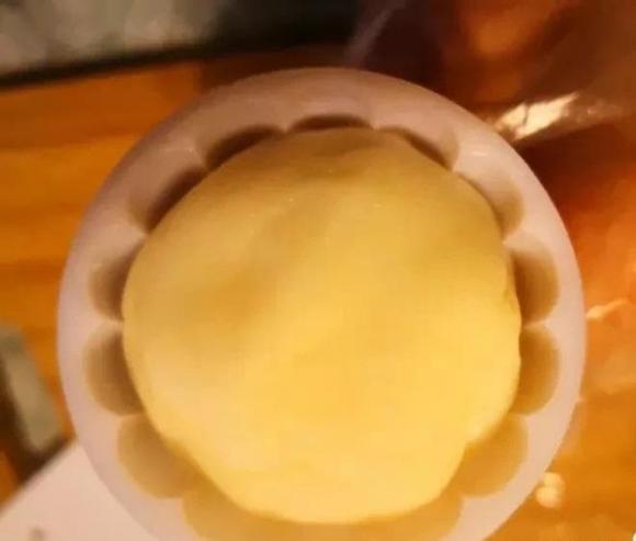 bánh trung thu, cách làm bánh trung thu, làm bánh, banh trung thu nhân tuyết kem