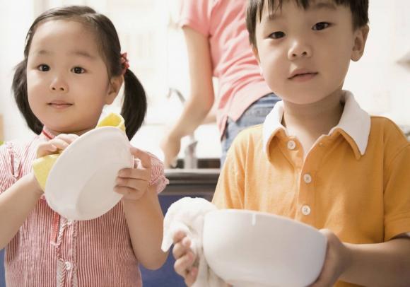 chăm sóc trẻ nhỏ, chăm con, lưu ý khi chăm sóc trẻ