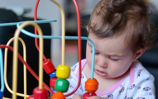 chăm sóc trẻ nhỏ, chăm con, lưu ý khi chăm sóc trẻ