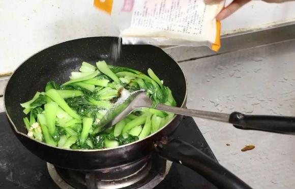 xào rau, dạy nấu ăn, xào rau xanh
