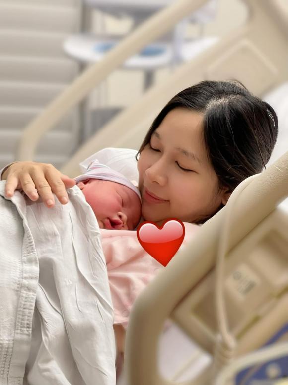 Duy Uyên, Duy Uyên sinh con, sao việt 