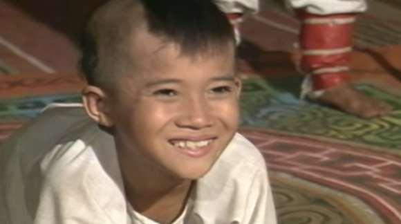 sao-nhi-lung-lay-cua-co-tich-viet-nam-sau-30-nam-ngoai-hinh-dien-trai-nhung-khong-con-hao-quang-cua-nghe-2-ngoisaovn-w640-h358 5 diễn viên Chấn Cường, Cổ tích Việt Nam, sao Việt