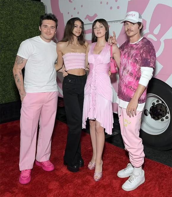 Victoria Beckham, Brooklyn, Nicola Peltz, sao Hollywood