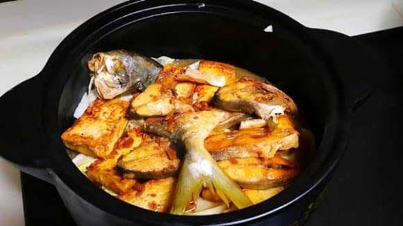 cá chim, cách kho cá chim, món ngon mỗi ngày