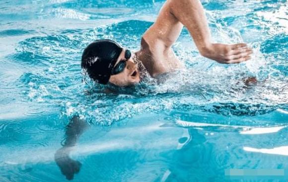 tuổi thọ tập thể dục bơi lung lay Chú ý đến việc bảo trì đào tạo đi bộ
