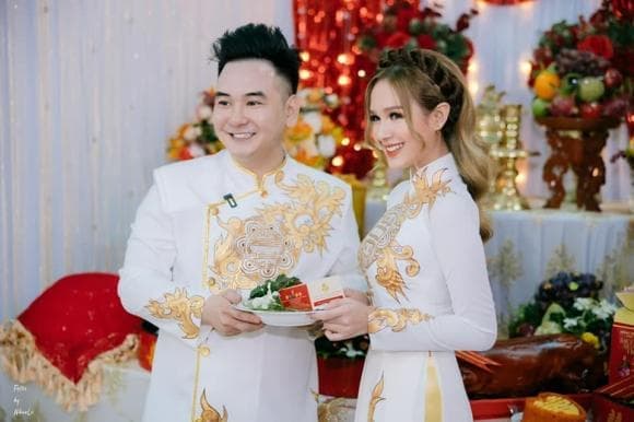 streamer giàu nhất Việt Nam, vợ streamer giàu nhất Việt Nam, Xoài Non