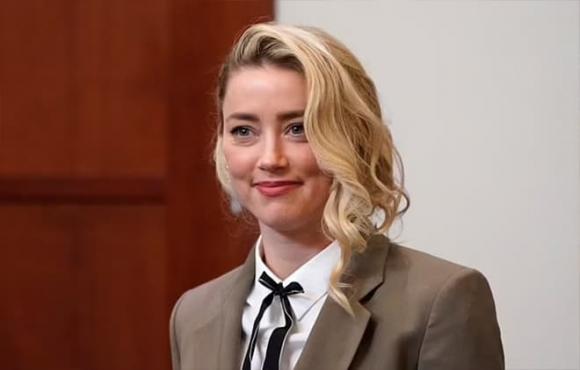 Amber Heard , Johnny Depp, Doug Stanhope, Amber Heard bị coi thường, gắn mác là kẻ mưu mô, sao Hollywood