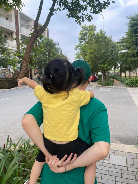 Trương Mỹ Nhân, con gái Trương Mỹ Nhân, Phí Ngọc Hưng