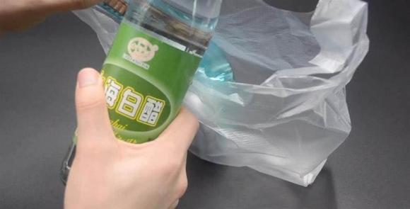vòi hoa sen, kem đánh răng, mẹo hay