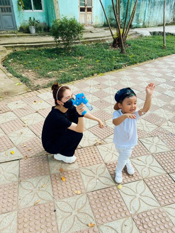 ca sĩ Hòa Minzy, sao Việt, thiếu gia Minh Hải