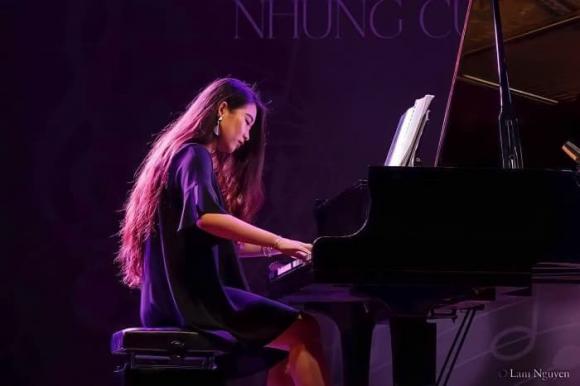 NSND Tạ Minh Tâm, sao Việt