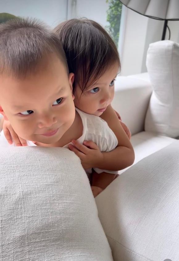 ca sĩ Hồ Ngọc Hà