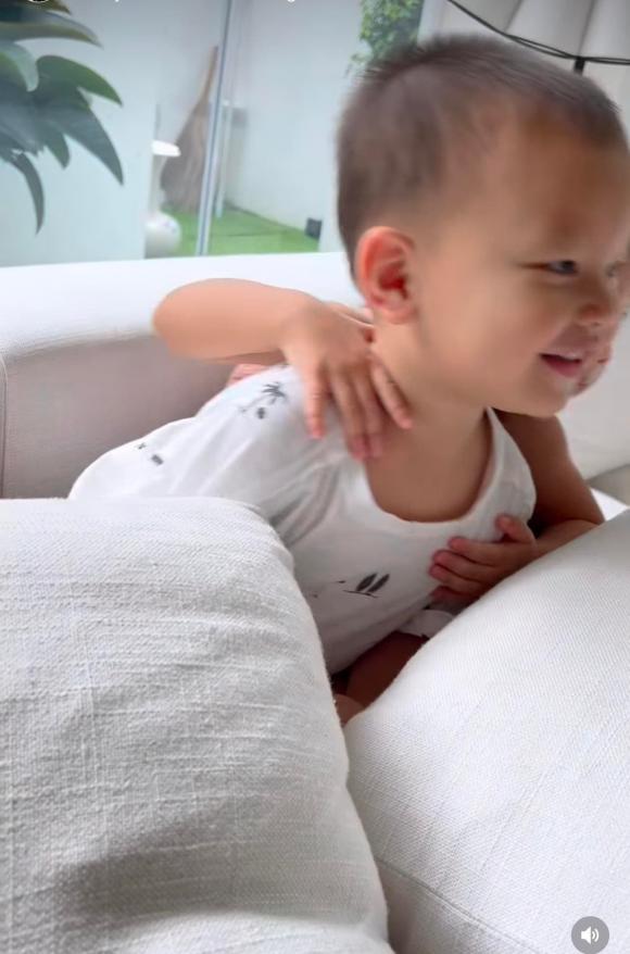 ca sĩ Hồ Ngọc Hà