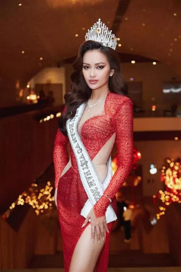 ngọc châu, miss universe, sao việt 