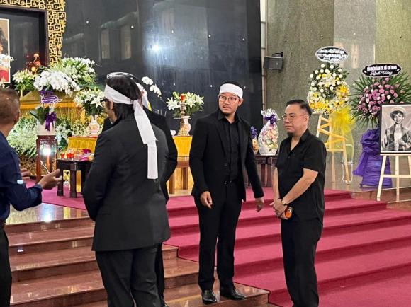 diễn viên Thẩm Thúy Hằng, minh tinh Thẩm Thúy Hằng, sao Việt, đám tang Thẩm Thúy Hằng
